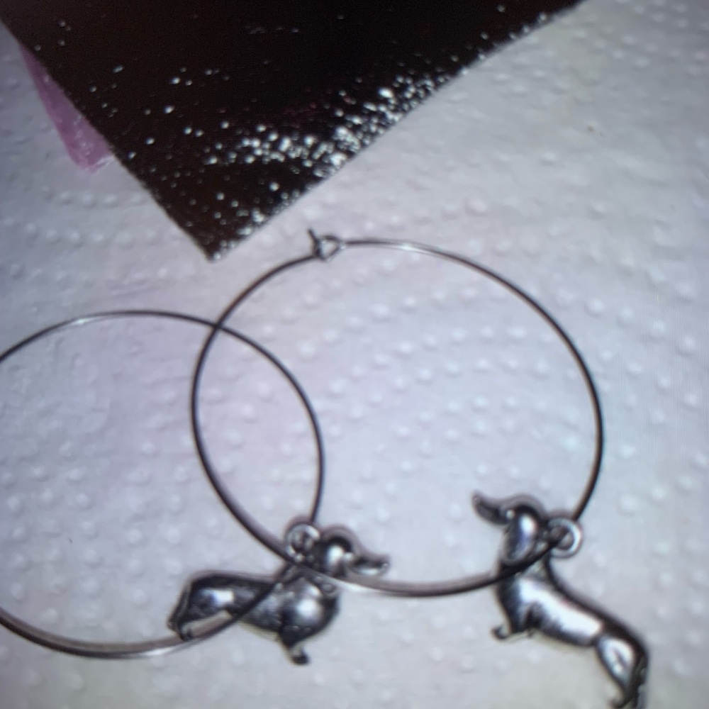 Minimalist Silver Medium Dog Hoop Earrings Silver Doxy Dog NEW Han…
